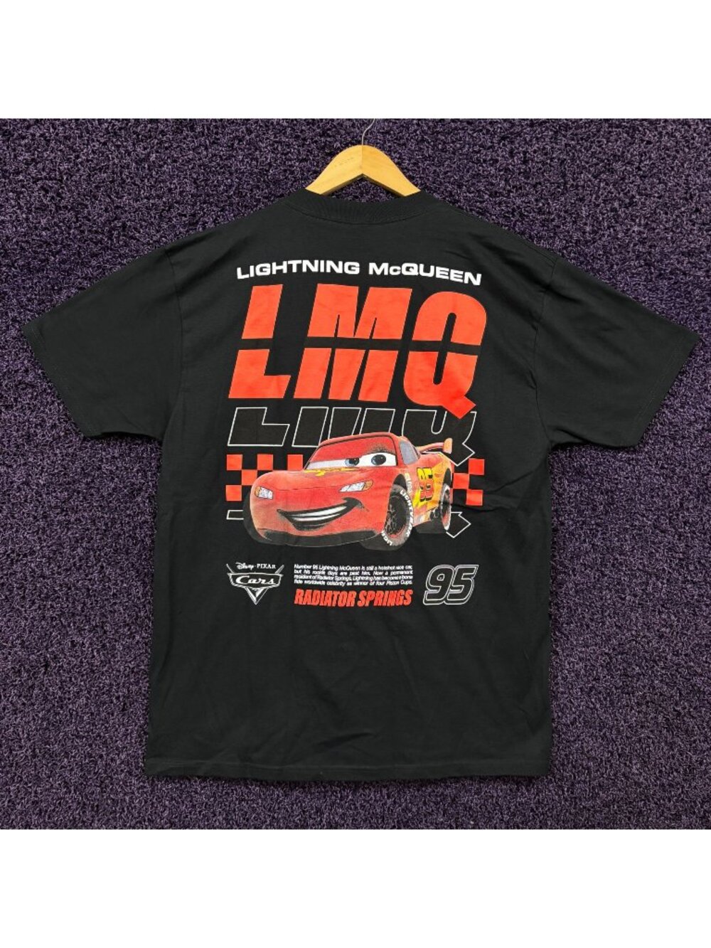 Disney Pixar Cars Lighting McQueen T-Shirt Size Large